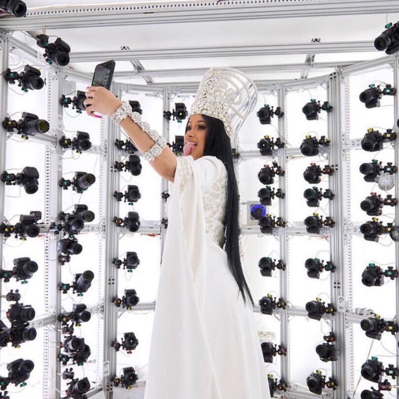 BardiBrasil's tweet photo. Cardi é a artista feminina com mais indicações em uma noite (29) da HISTÓRIA do Billboard Music Awards. #BBMAs https://t.co/RSnGvg8iLF
