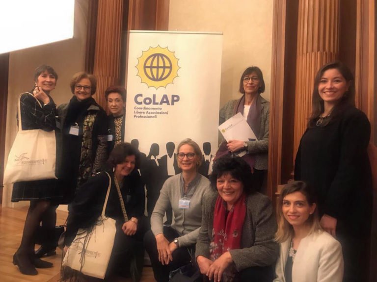 Assointerpreti's tweet photo. Assointerpreti con una nutrita delegazione ha partecipato oggi all’evento #ccresce organizzato dal @CoLAP_Nazionale - Coordinamento Libere Associazioni Professionali. Per vedere altre foto e leggere la notizia, potete visitare il nostro sito, 
https://t.co/7uLpbdqHvZ #1nt https://t.co/f74304BV0G
