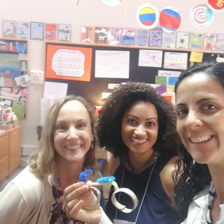 LailaSegurado's tweet photo. Day 2 #AASSA19 this session got me thinking on how STEAM helps develop imagination which is the skill behind relevance and the ultimate tool to bridge the classroom-real world gap. @steamteacher314 #beMDA https://t.co/dvtpyhWgZ8