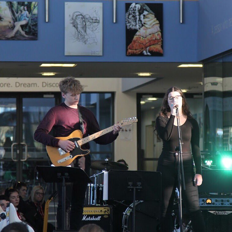 Tuesday night saw an event organised and run by our year 13 students as part of their coursework, resulting in a fantastic intimate event!
