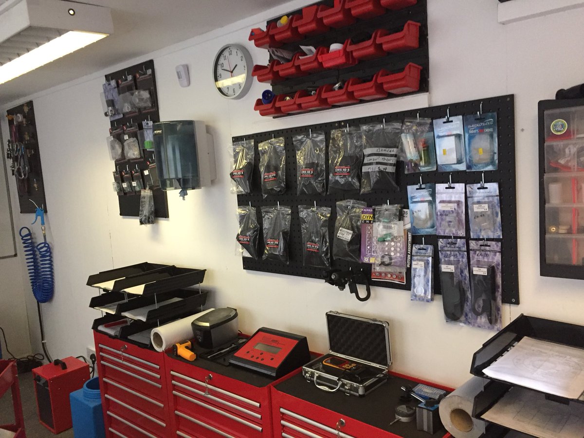 ScubaActive's tweet image. Diving equipment servicing