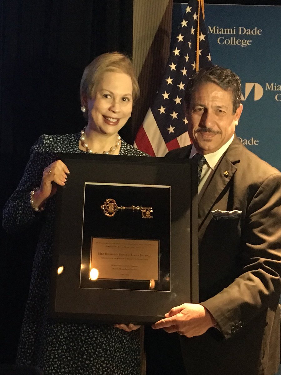 JosePepeDiaz305's tweet photo. Celebrating the thriving partnership between Morocco and #OurCounty by bestowing the Key of Miami-Dade County to HH Princess Lalla Joumala at the #USMoroccoTrade Forum taking place in @MDCollege https://t.co/VBs7ex8ehq