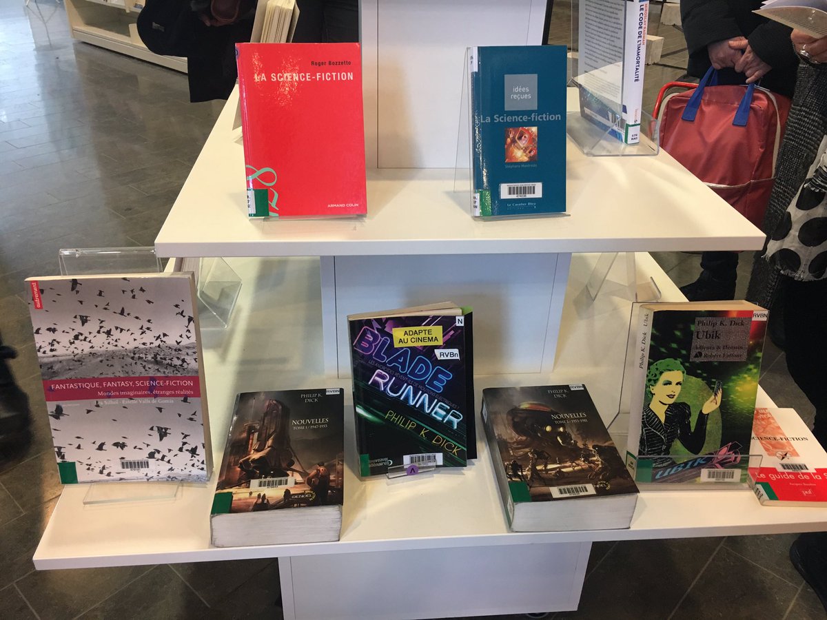 AudreyBurki's tweet photo. L’#IA est à l’honneur à la médiathèque Jean Prévost de Bron. #RVBn - Biennale des Arts Numériques #4. https://t.co/Cxp2grXJ7C