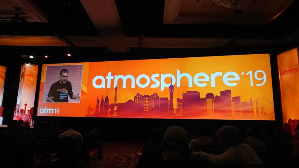 scansourcebr's tweet photo. ScanSource Brasil recebe o prêmio distribuidor do ano na América Latina pela Aruba, a Hewlett Packard Enterprise company no evento Atmosphere em Las Vegas. Compartilhamos e agradeçemos todo os nossos colaboradores e parceiros por mais esta conquista. #ScanSourceBR #Aruba #ATM19 https://t.co/H8csNuWDXb