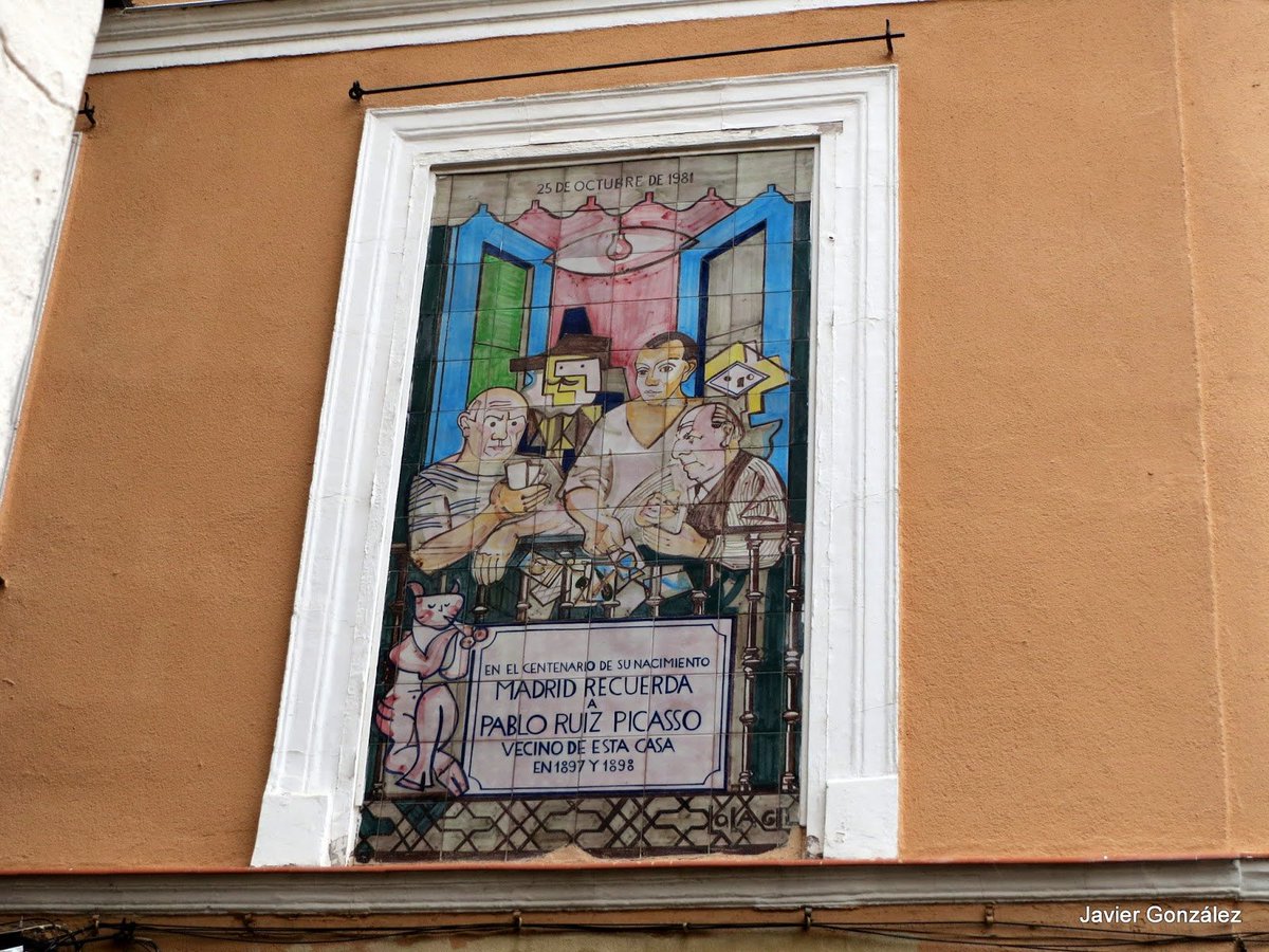 IntermediarteC's tweet photo. #DatoCurioso Pablo Picasso vivió en Lavapiés, en la esquina de la calle de San Pedro Mártir con la calle de la Cabeza, entre 1897 y 1898, después de presentar Ciencia y Caridad (obra que realizó con tan sólo 15 años) en la Escuela de Bellas Artes de Madrid. #HistoriaDeLavapiés https://t.co/h6xsaMfiqq