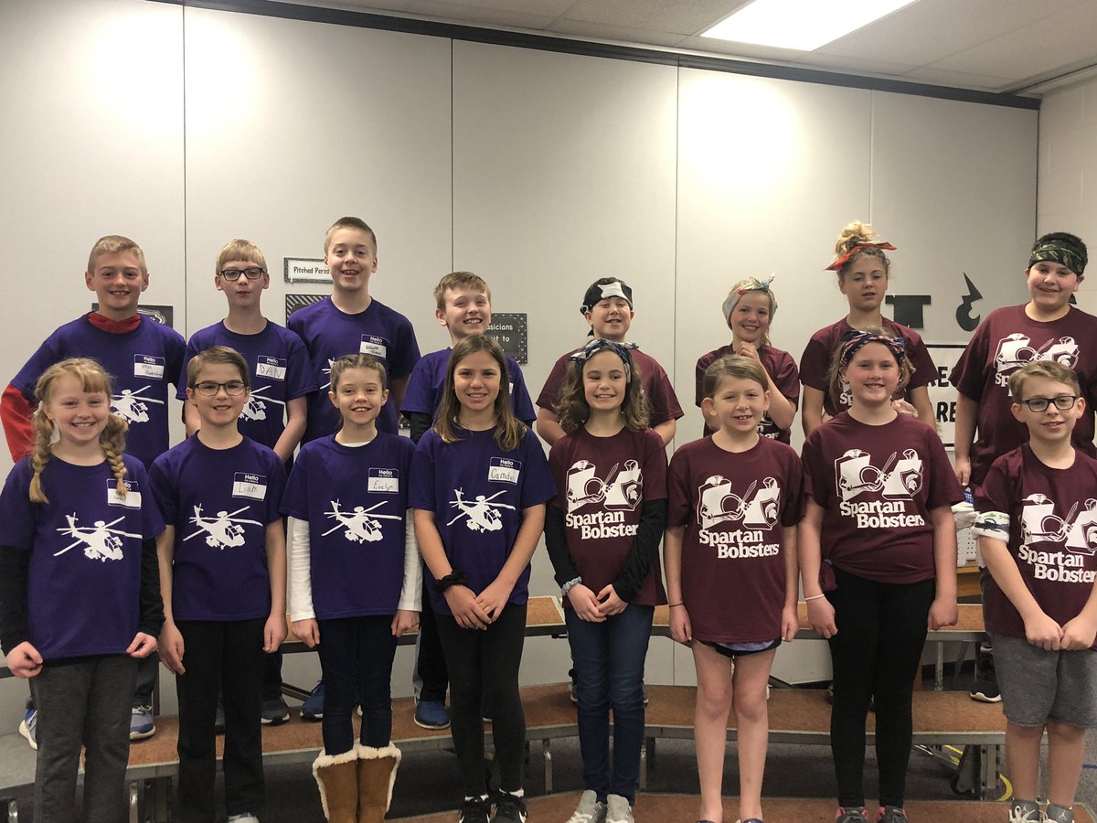 mrslistonclass's tweet photo. It’s time for Battle of the Books! Good luck 4th and 5th graders! https://t.co/qWG8Ucpzvk