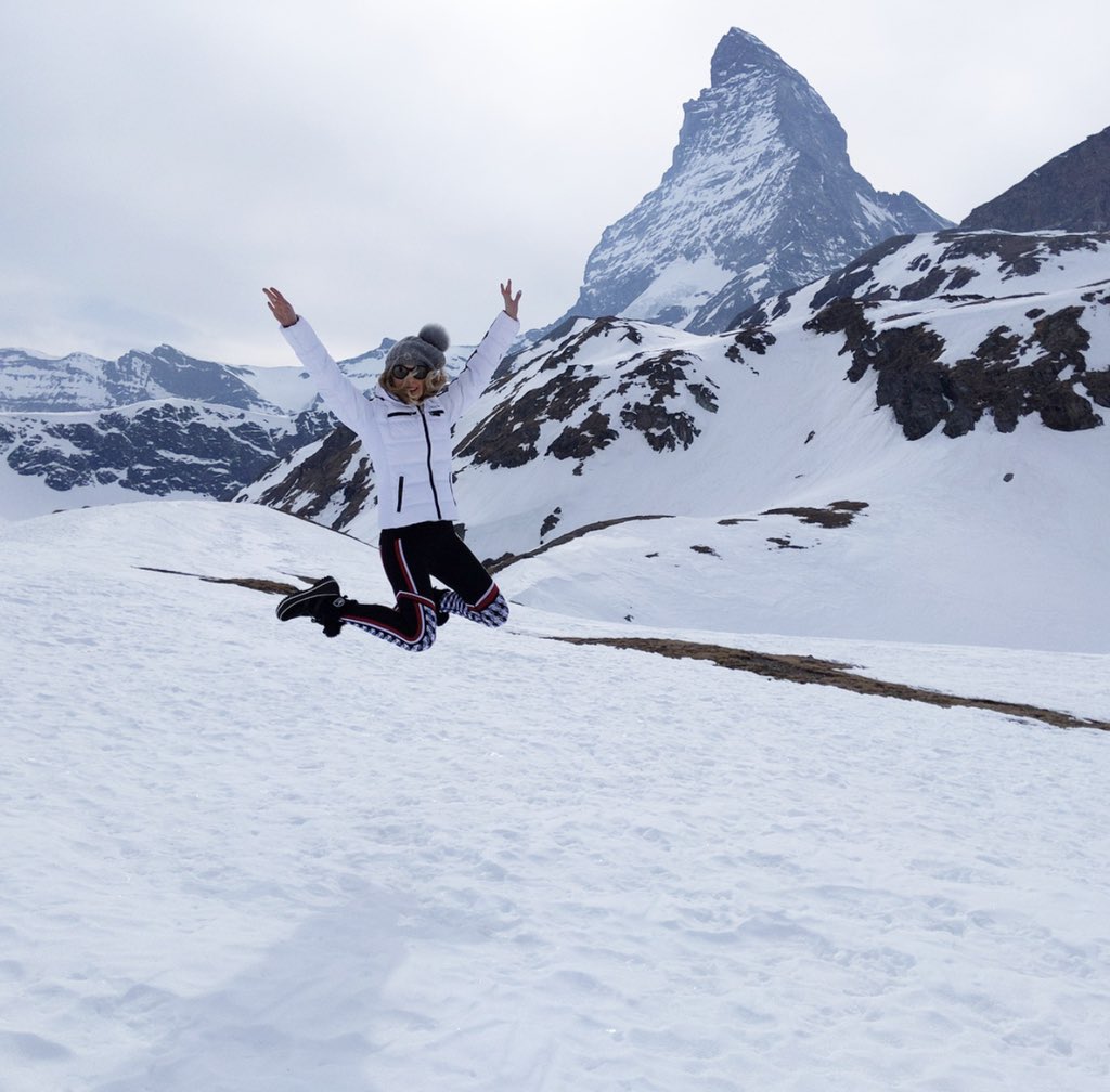 Zermatt! The Matterhorn! This was a bucket list day for sure. ❤️🗻🇨🇭 #travel #visitswitzerland