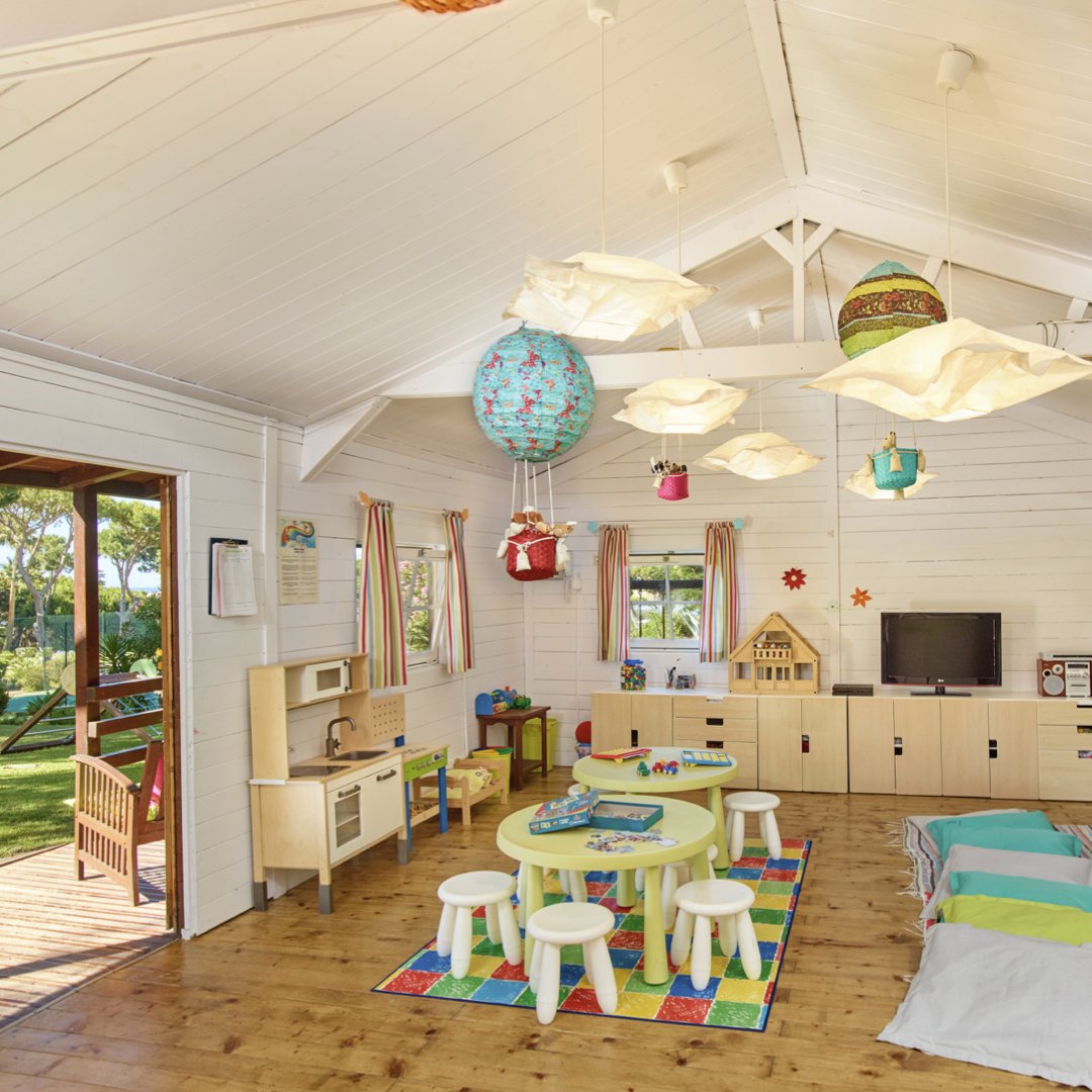 HtlQuintaDoLago's tweet photo. Celebrate Easter with us, within a unique location, ideal for good quality time with your beloved Family.
#hotelquintadolago #leadinghotelsoftheworls #luxuryhotel #quintadolago #algarve #portugal #easter #familyholiday #beachholiday https://t.co/JUbO5oyrMf