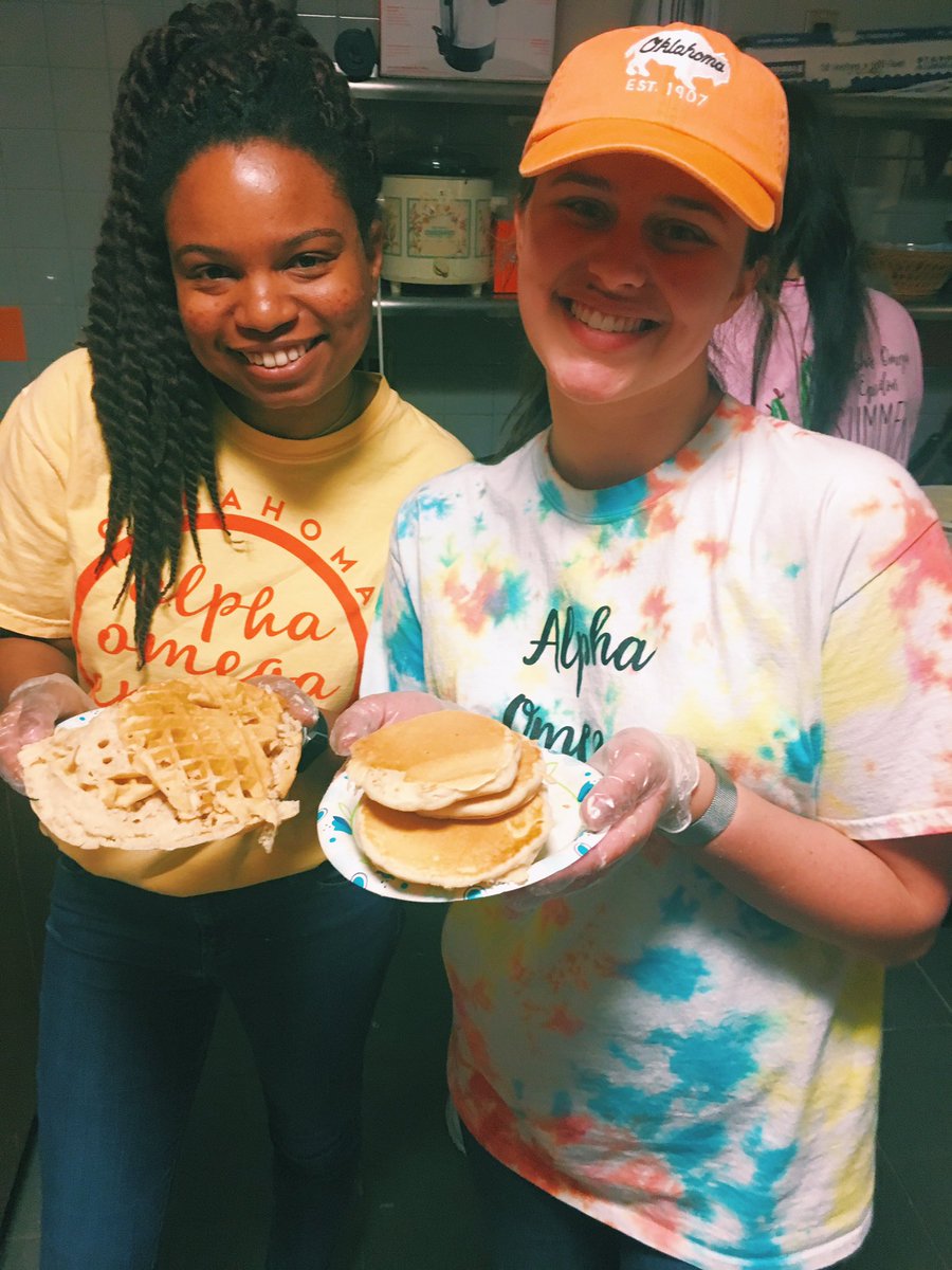 okstate_aoe's tweet photo. This Monday was our annual fundraiser- Waffles vs. Pancakes!!! We are so thankful for everyone’s support of both ΑΩΕ (&amp; breakfast food!) HUUUUGE shoutout to the senior, Fundraising Chair, and creator of WvP - Jordan Fox! https://t.co/DwkyDwj2P0