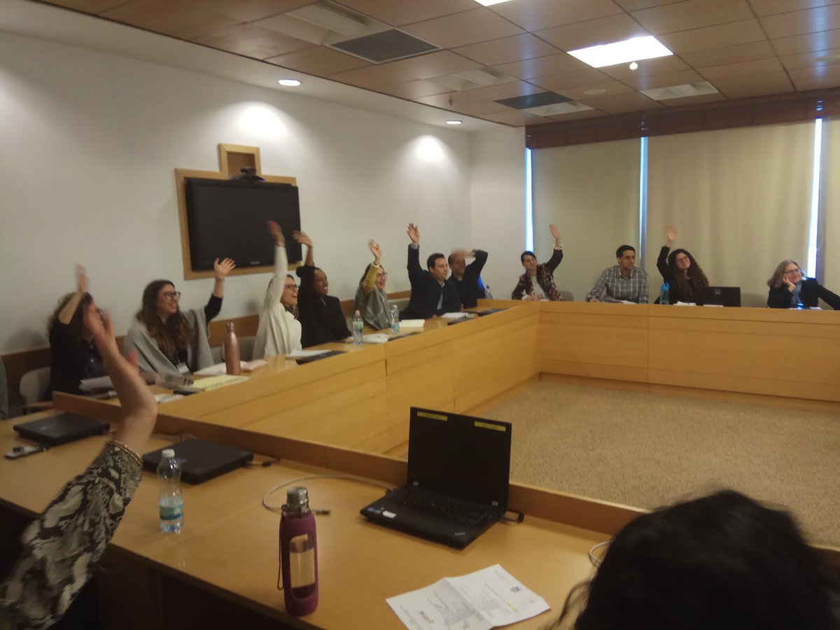 OfriCenter's tweet image. hello to the future! 
today we had the honor of introducing future ambassadors to current ambassadors! #cadets35, our future diplomats in the service of @IsraelMFA took part at a meeting between two of our schools at the project of #collaborative_learning. its been a pleasure!