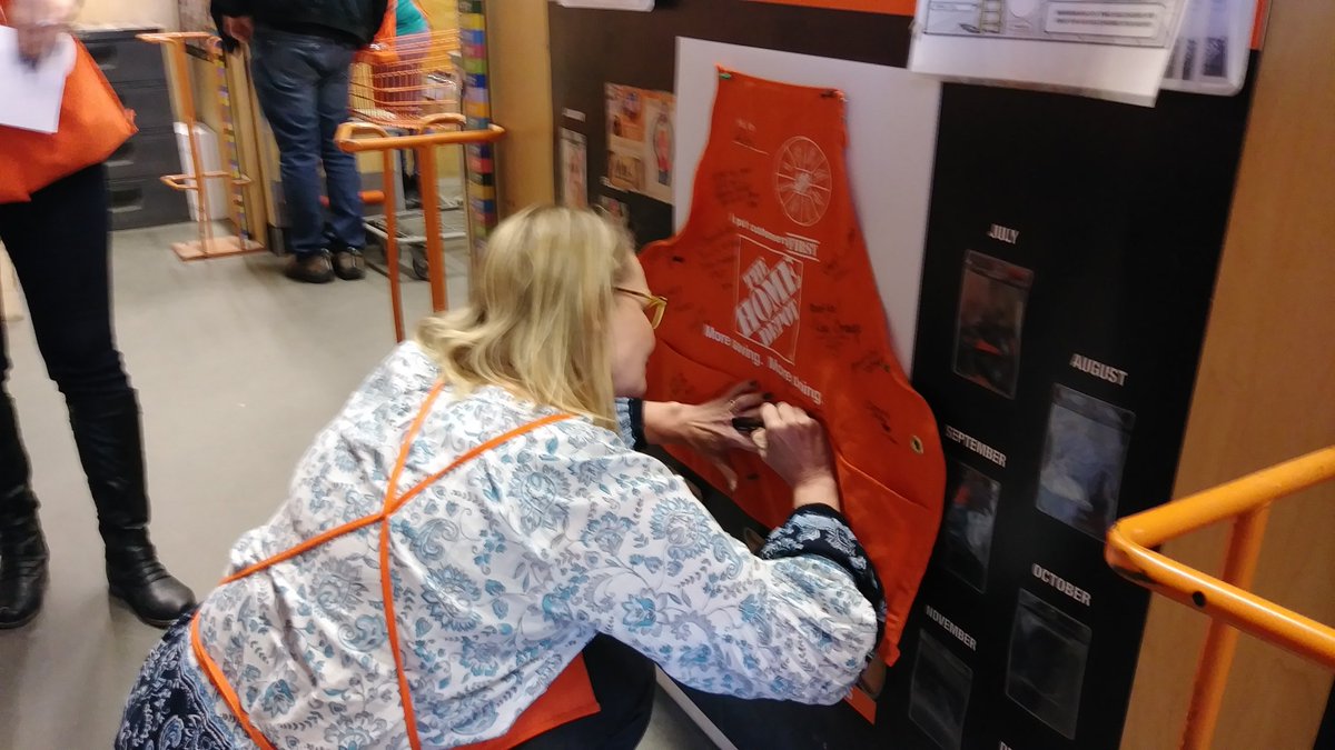 HomeDepot_4150's tweet photo. Great Visit @HomeDepot_4150 with Dawn RHRM @watlock5! @PedroMal4150 @Lorrainbutler @dennison_bryan @sherryyaskin @crystal_hanlon @TaiatTHD https://t.co/2VSocWxSq5