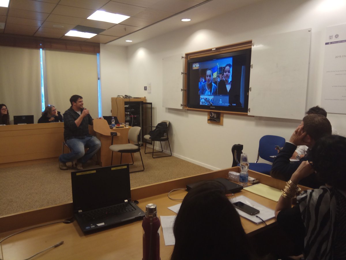 OfriCenter's tweet image. hello to the future! 
today we had the honor of introducing future ambassadors to current ambassadors! #cadets35, our future diplomats in the service of @IsraelMFA took part at a meeting between two of our schools at the project of #collaborative_learning. its been a pleasure!