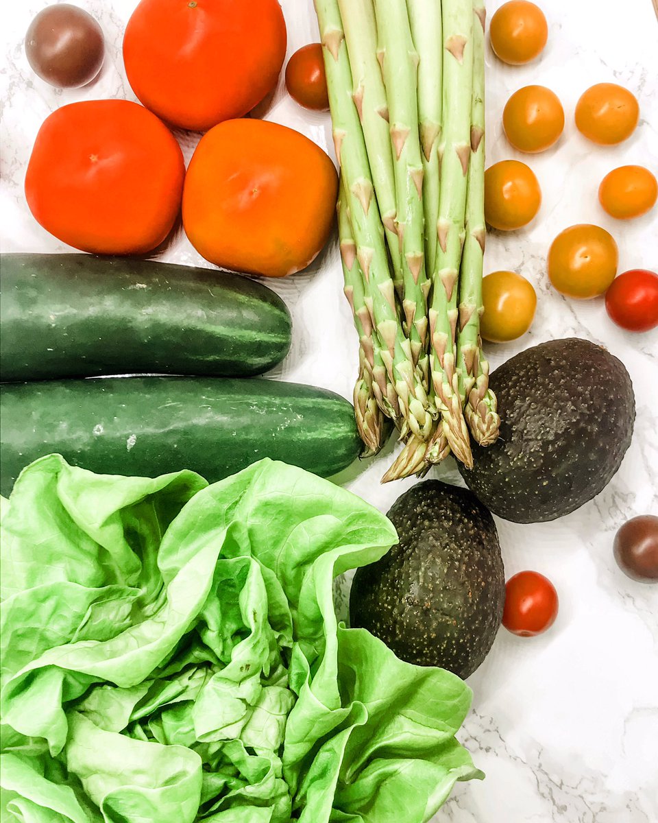 PortolaHotel's tweet image. Spring in bloom! 🥬 🍅 🥑

#freshproduce #freshingredients #springproduce #produce #itsallrighthere #portolahotelandspa #portolahotel #monterey @JacksMonterey @PeterBsBrewPub