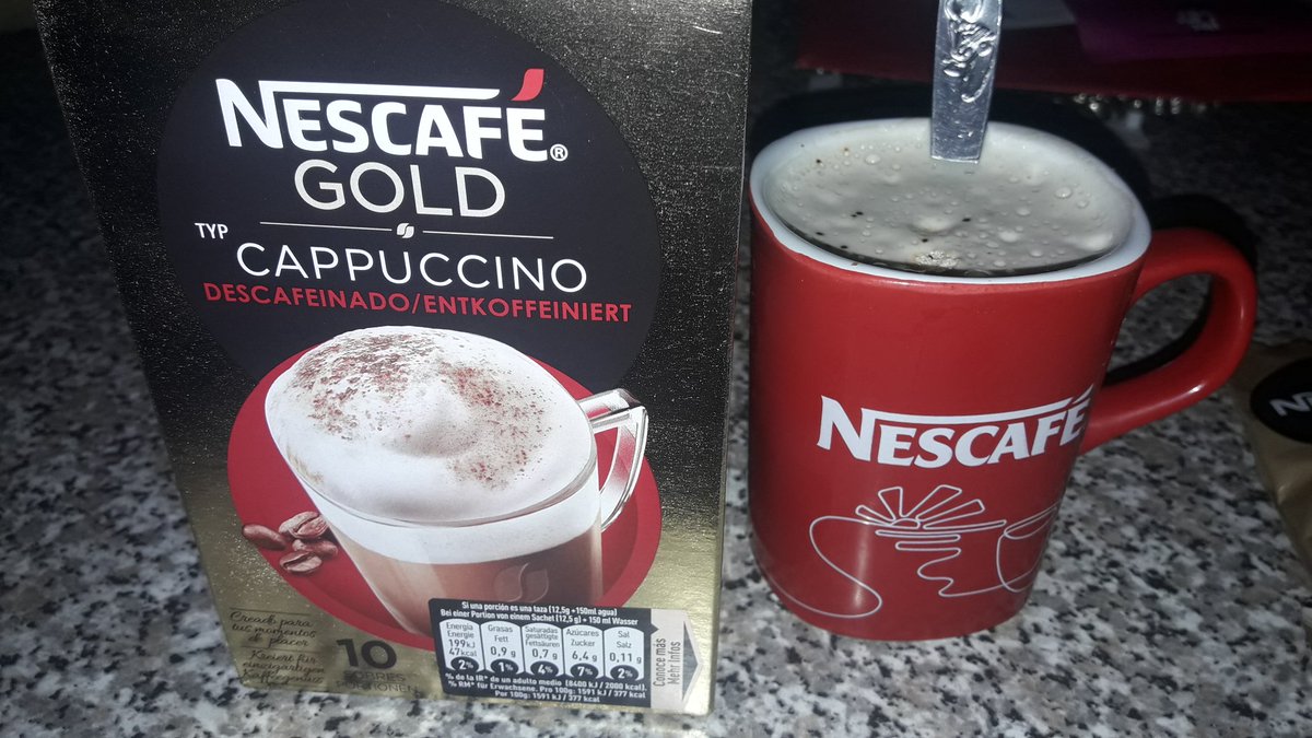 Combinación única para una tarde perfecta. #NESCAFÉGold #MitazaNescafé #tardeperfecta @Nescafe_ES