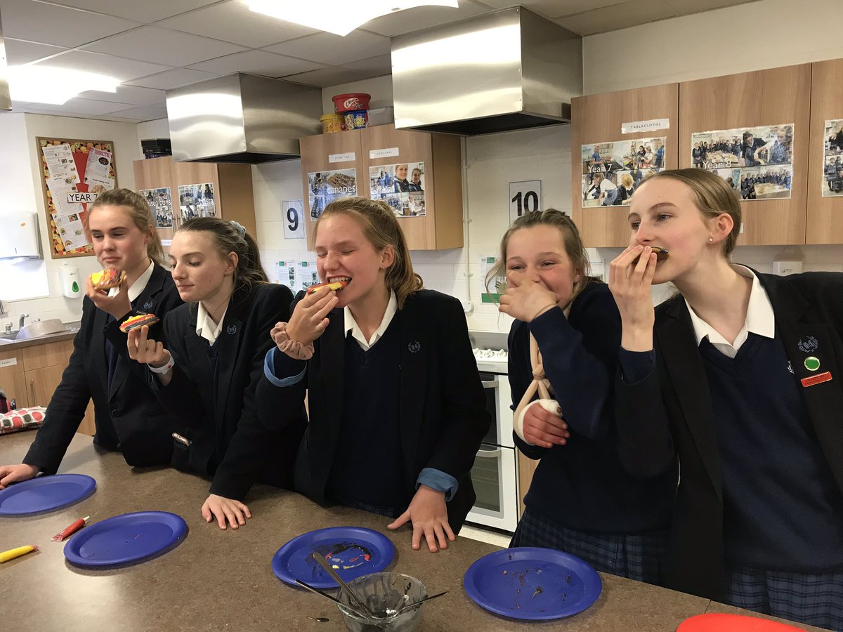 Royal High School Bath - German tweet media