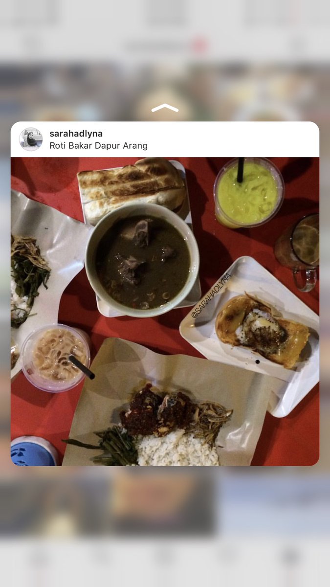Roti Bakar Dapur Arang (Bangunan Kokitab), Kuala Terengganu (Dinner/Supper)Sup tulang dia ulalala sedap molek. Cicoh pulok dengan roti . Nok makan nasi lemok dengan kangkung & nasi goreng ikang pun ade gok ade sini. #TernakLemakBersamaSaroh