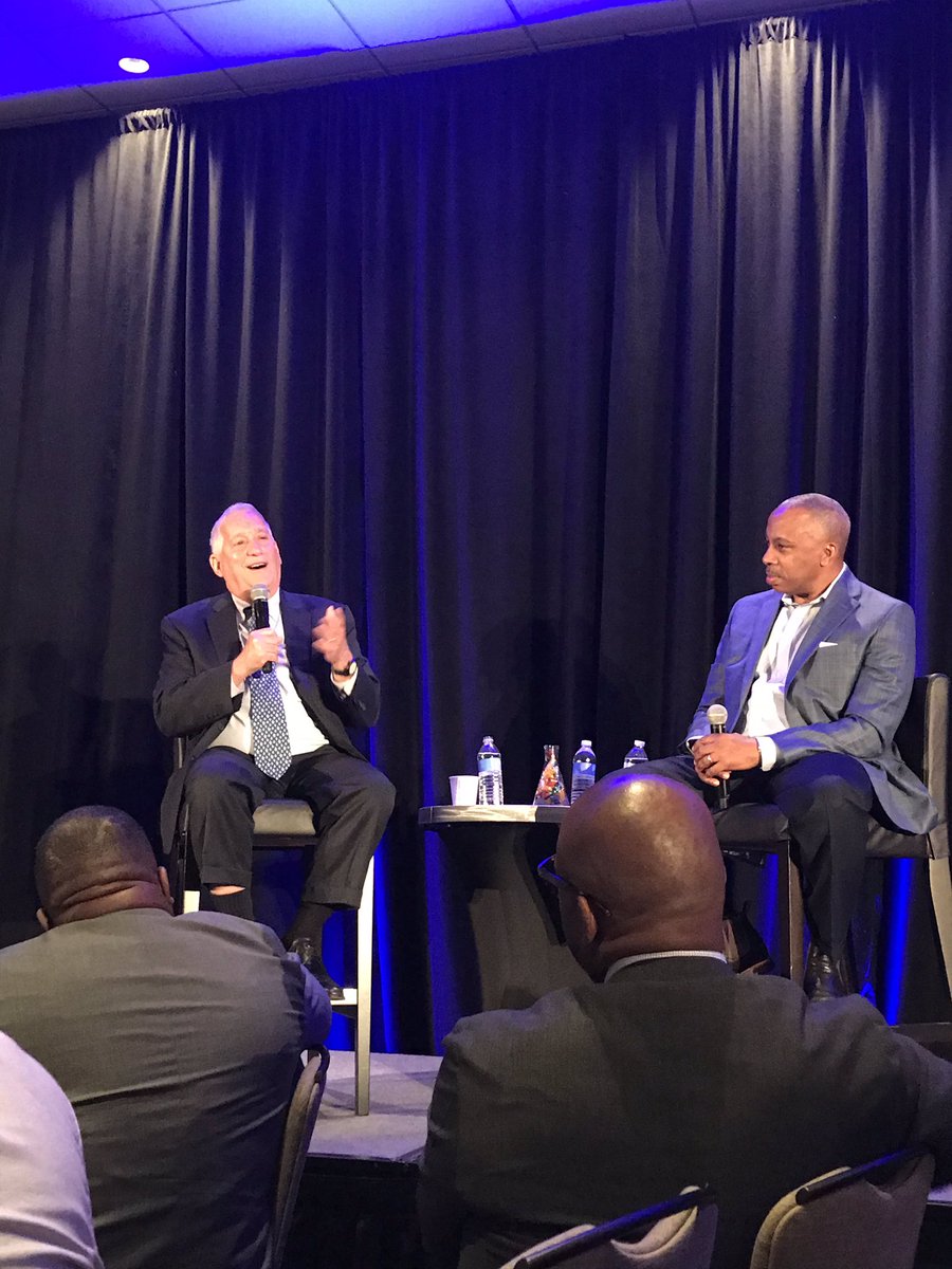 Elbogano's tweet photo. @WalterIsaacson leadership is not about personal qualities but about team qualities #STEMEcosystems https://t.co/AwUwm46nbg
