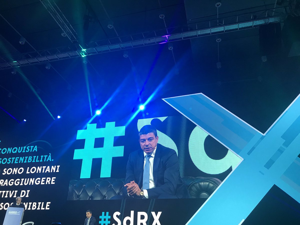 pastore_debora's tweet photo. #SdRX, Germano: facciamo parte di un gruppo di investitori che si pongono l’obiettivo di incidere sulla #governance delle 100 aziende piu inquinanti del mondo per cambiare le loro politiche #action100 @Amundi_ENG @salonerisparmio https://t.co/rRmzF90fB7