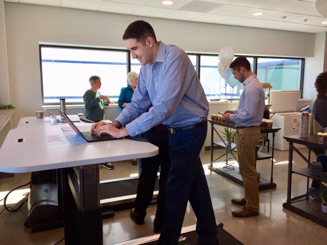 BerryGlobalInc's tweet photo. Our ribbon-cutting ceremony recently revealed the grand opening of Hub 67, our new employee lounge. This space features #treadmillworkstations, cocoon-style workspaces, and comfortable seating overlooking the city- all enhancing the employee experience. https://t.co/Th3f03AgO3