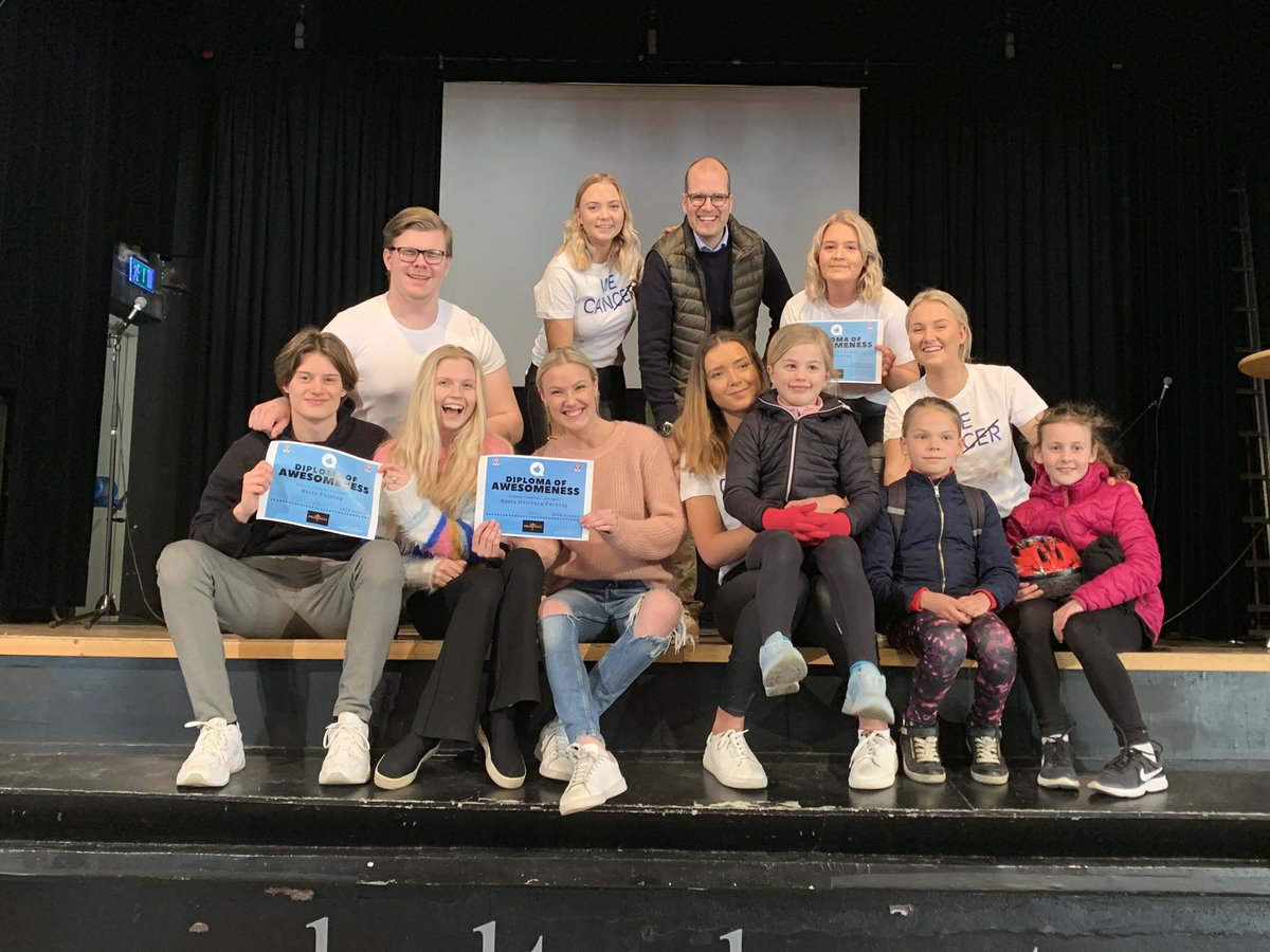 Hade äran att få agera ”drake” för tredje året när <a href="/tbsorebro/">TBS Örebro</a> elever mötte draknästet och leverade fantastiska pitchar som berörde, det blev både skratt och gråt idag! 🙏tack <a href="/Ekonomilararen/">Göte Brunasso</a> och <a href="/Andyosk/">Andreas Liljeson</a> mfl för att jag fick vara med!