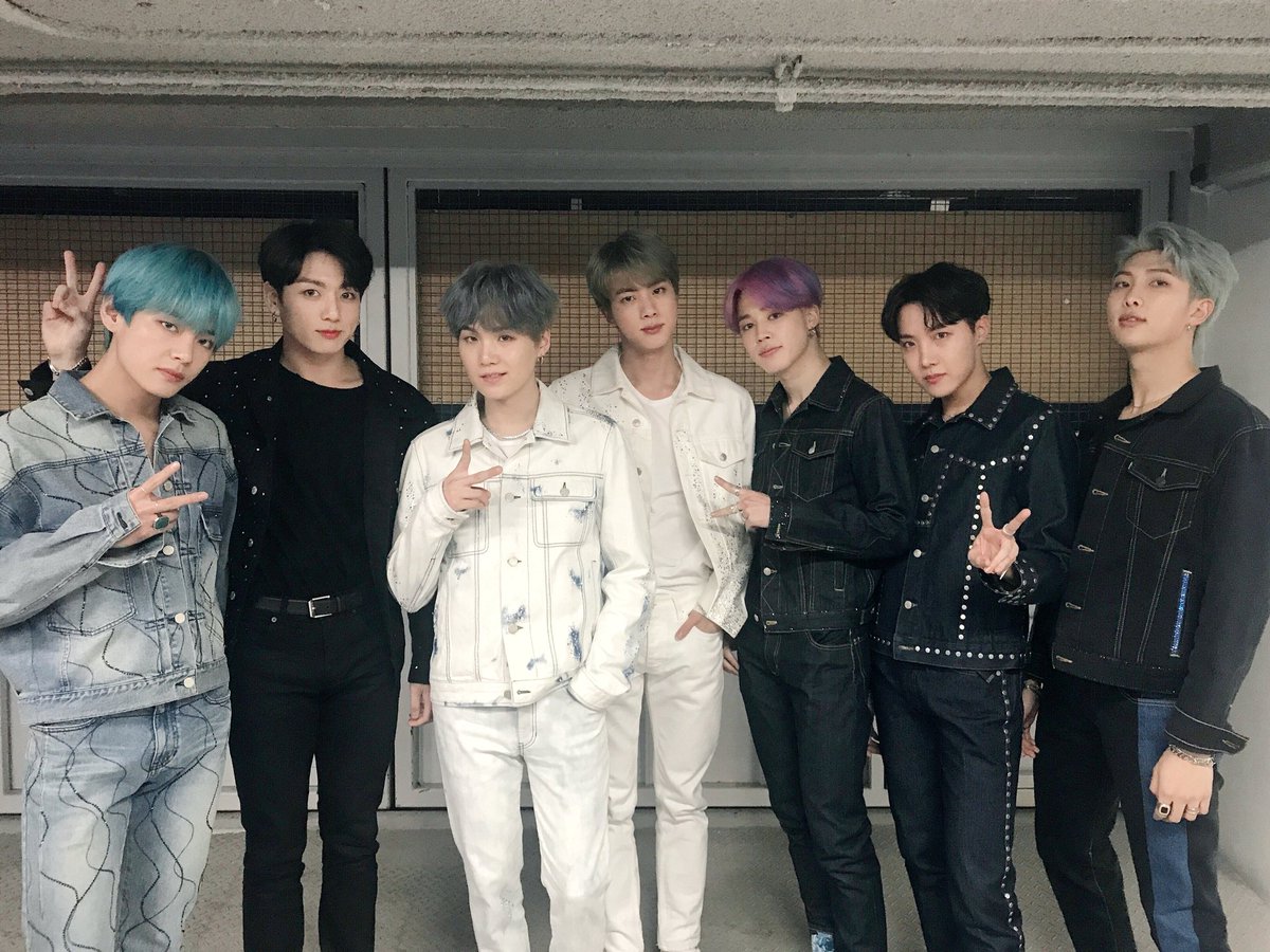 JaneSwift_13's tweet photo. ЭТА НАГРАДА БУДЕТ НАШЕЙ!❤️
#BTSBillboardTopGroup https://t.co/R577n9D28j