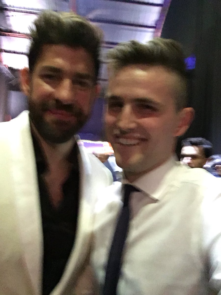 thehyperschmitt's tweet photo. Great night! Met @johnkrasinski 
#TheOffice #johnkrasinski https://t.co/qaPY573JUs