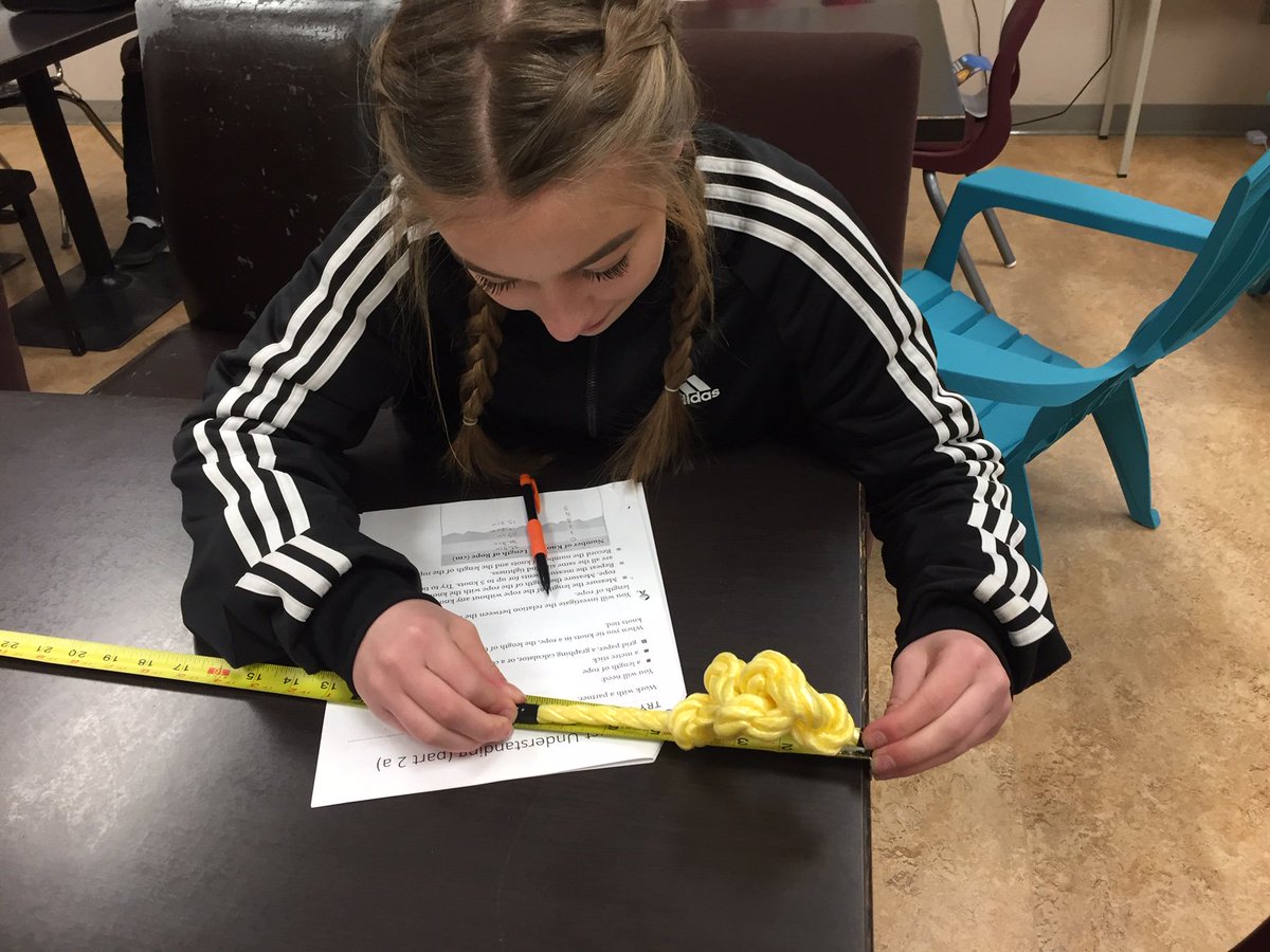 TomEccleston's tweet image. Is rope length a function of the number of knots? Graph it, @Similkameen53 , and discover how so. #LinearRelations @nsearcy17 @SSimilkameen 😎