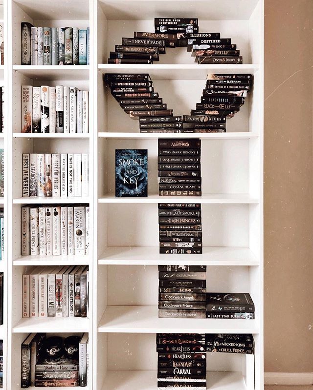 Kris10MFAF's tweet photo. If you could have a key to open anything (fantasy or real world) what would you want it to open? A door to fantasy realm? A chest full of gold?
Happy (belated) release day for @kelseysuttonbooks for #smokeandkey ! This book released Tuesday- I can’t wait to read it!! I’ll p… https://t.co/5WGvKfJJxL