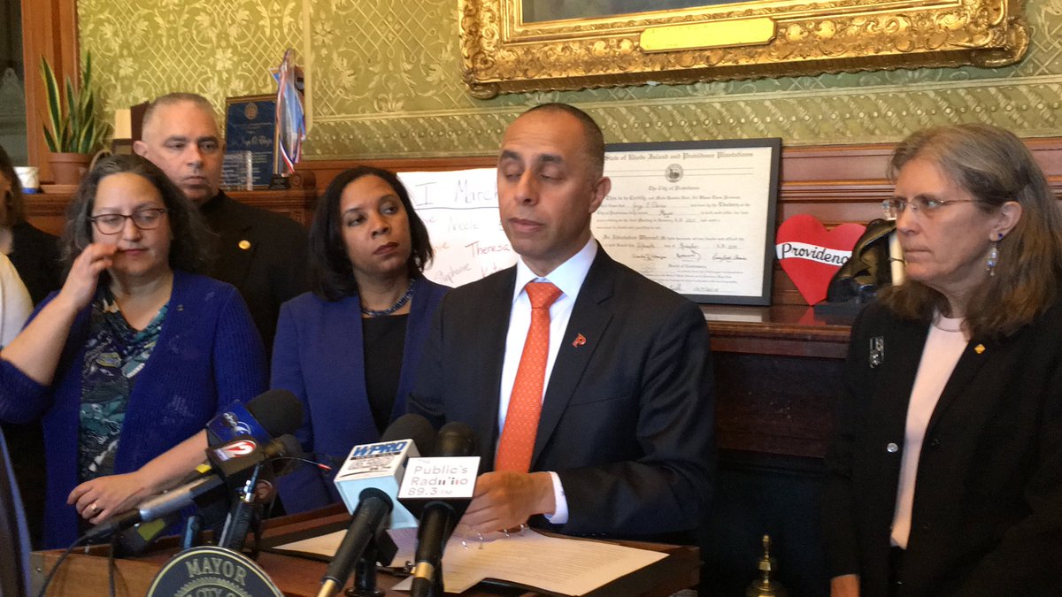 NewsProvidence's tweet photo. .@Jorge_Elorza acknowledges a lack of support to sell off city water supply, asks legislative delegation to withdraw the bill, will seek other ways to solve pension shortfall. -SK #WPRO https://t.co/MjhMsB1K99