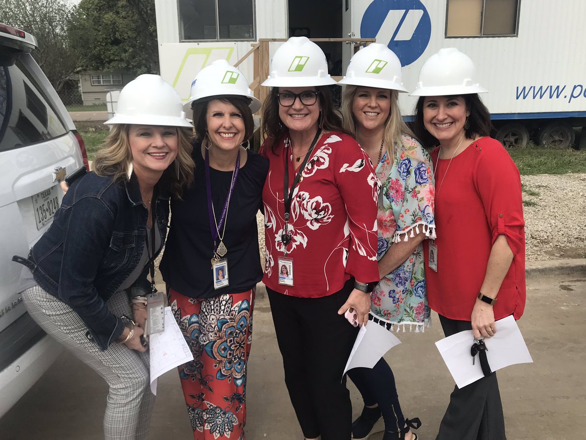 hollyewalker's tweet photo. Seeing the new @JRIrvin_Elem construction today! AMAZING!!! #MISDProud https://t.co/39tFdcgglL