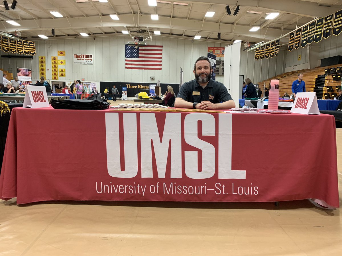 umsltransfer's tweet photo. UMSL is live at Three Rivers Community College in Poplar Bluff, MO. Zak will be hosting a transfer table for the Spring Transfer Fair from 10AM-3PM in the Bess Activity Center. Stop by for all of your transfer questions! https://t.co/VgVLFxipdx