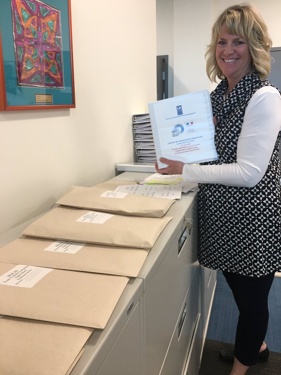 fsd38f's tweet photo. Shout out to Jill Harsany for preparing all the DELF exams &amp; learning a bit of French along the way! 'Tis the season!#delf https://t.co/bbfUsCs9VI