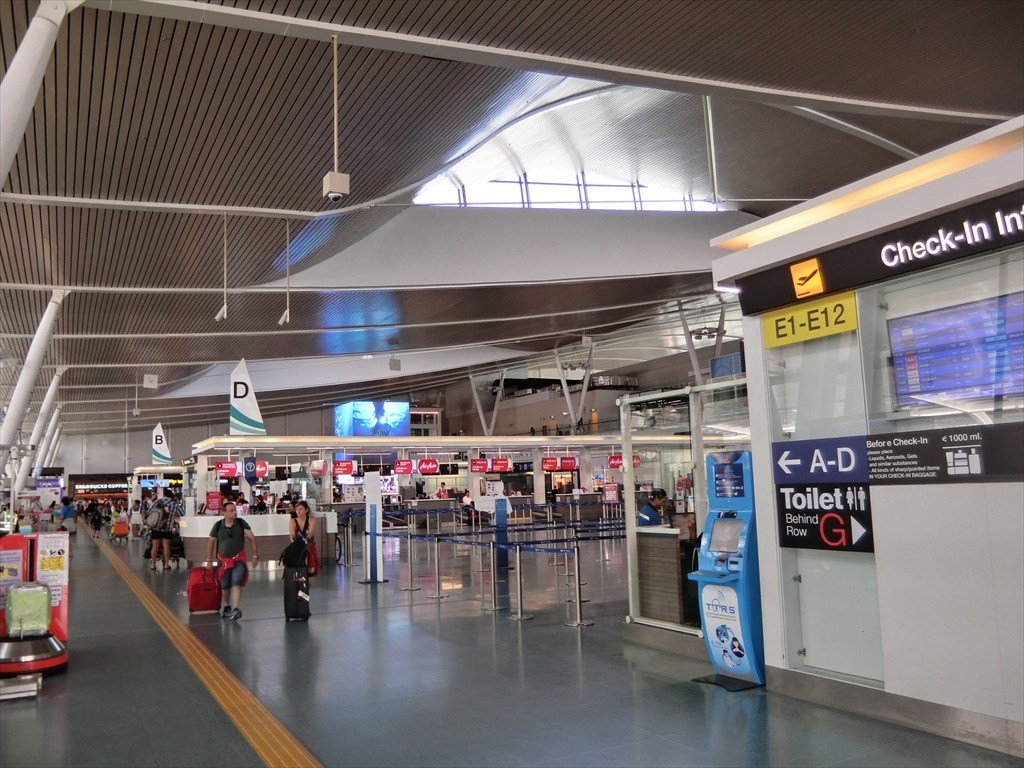 プーケット旅行センター 日本からバンコクの空港 スワンナプーム ドンムアン の乗り換えについての注意点 スワンナプーム 国際空港 ドンムアン国際空港 プーケット国際空港 プーケット旅行センター タイの空港内での乗継 T Co Autj8zk2le プーケット旅行センター 日本からバンコクの空港 スワンナプーム ドンムアン の乗り換えについての注意点 スワンナプーム 国際空港 ドンムアン国際空港 プーケット国際空港 プーケット旅行センター タイの空港内での乗継 T Co Autj8zk2le