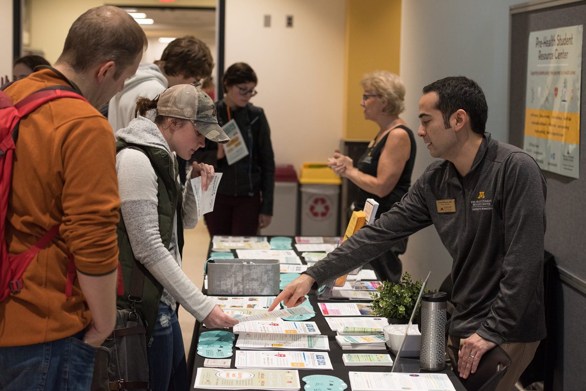 The Health Professional School Expo will bring health professional schools from around the U.S. to campus! Whether you're a first-year or senior, this is a great opportunity to speak with an admissions rep, ask questions, and share about yourself. healthcareers.umn.edu/courses-and-ev… #UMNCLA
