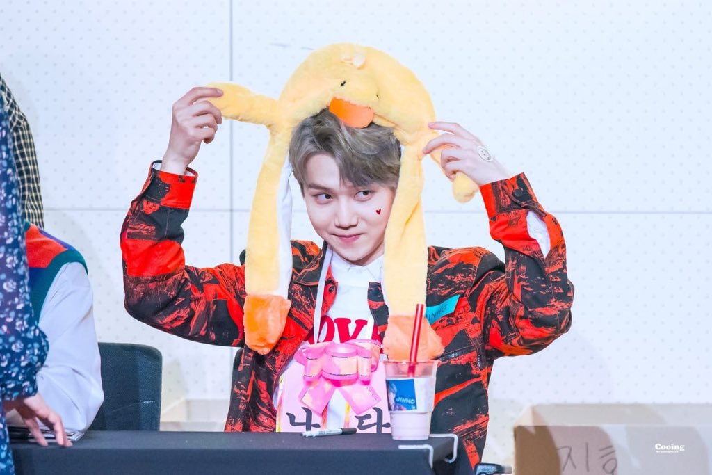 kim_bobby1's tweet photo. Babang jojin ❤️🌹
#PENTAGON
#cubeptg
#jinhopentagon
#SHA_LA_LA https://t.co/01GX1PRGSq