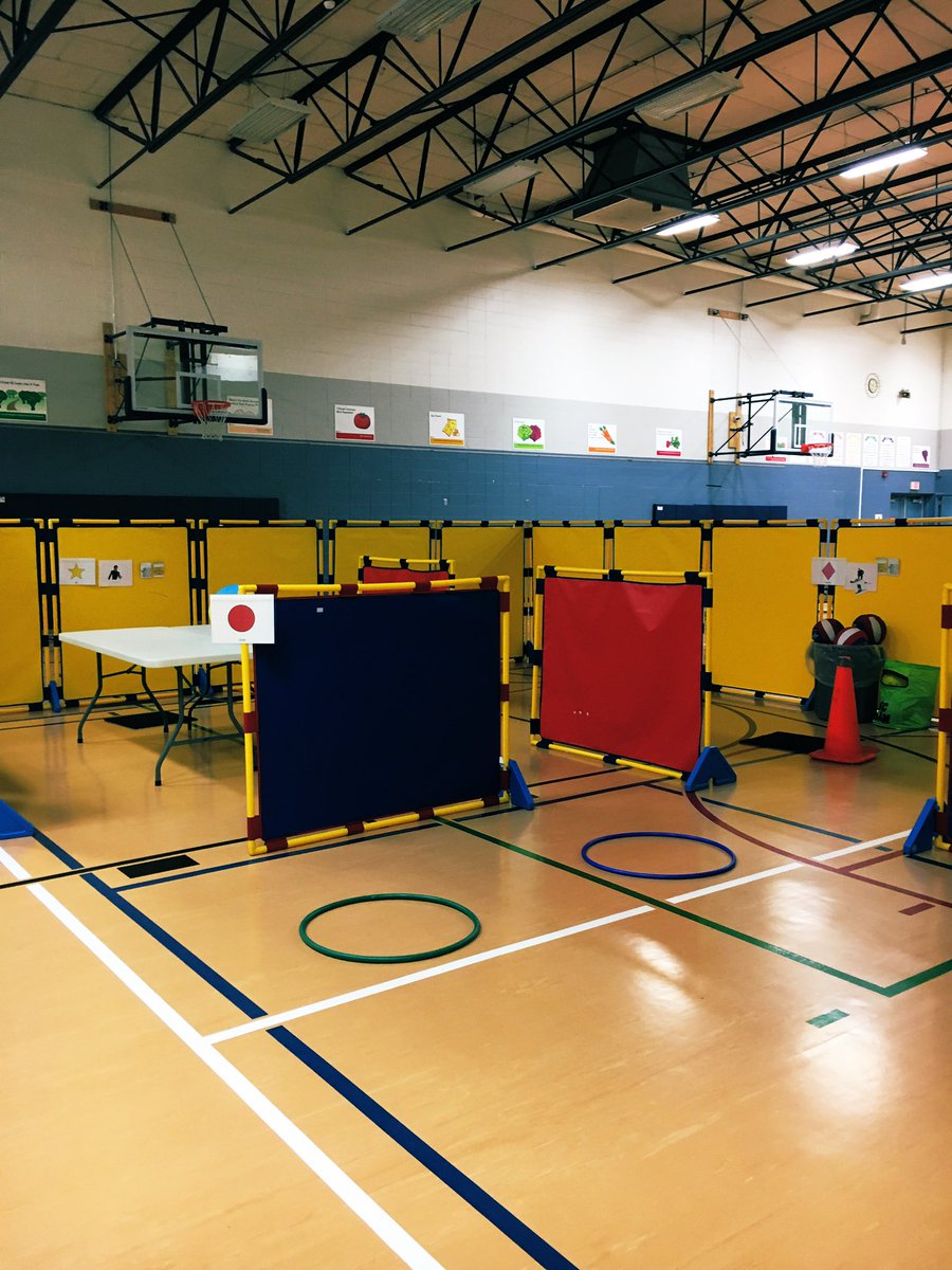 kbrinker_'s tweet photo. #structuredteaching in #AdaptedPE panels can be used to hold station signs, schedules and define the space. You can use mats on end to get the same effect and Velcro your pictures to the Velcro on the mat. Well done! @flavinAPE @CoachDeegs https://t.co/Xlw8HWPwGC