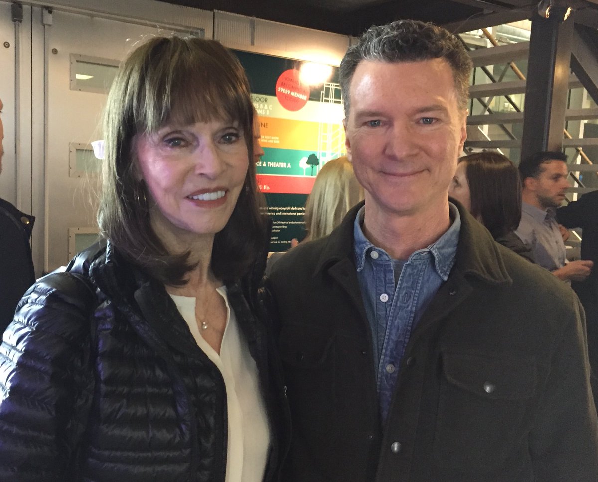 billphillipsnyc's tweet photo. It’s not everyday you get to meet one of your childhood crushes. Look who was in the lobby last night... the lovely and talented Barbara Feldon! Thanks for coming to see AFTER Agent 99! #aftertheplay #59e59 #barbarafeldon #agent99 #getsmart #tv #theatre #Actorslife #actors #actor https://t.co/WtPfB6aqrX
