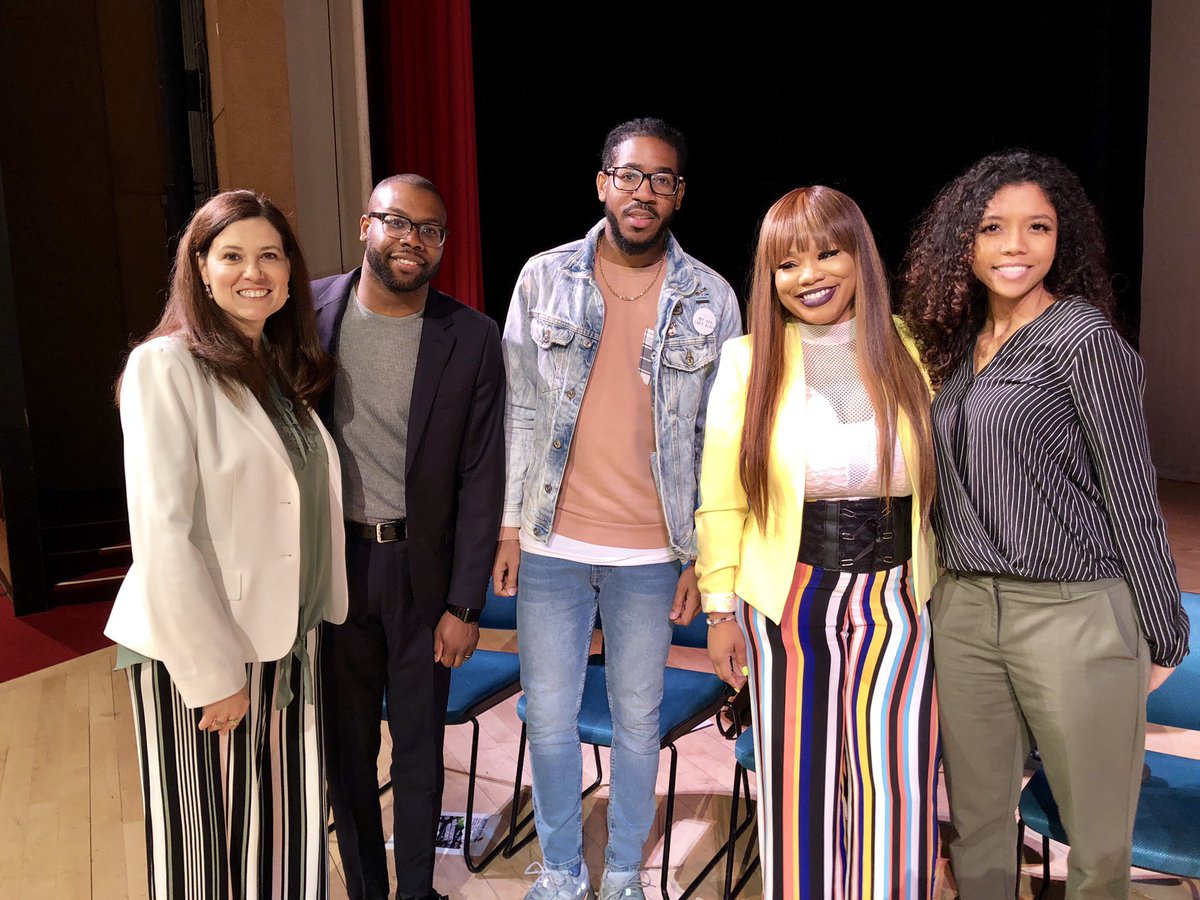 dsucareerserv's tweet photo. Thank you to the DSU alumni that spoke at Mass Communications and Visual Performing Arts Day at DSU X Talk, to enlighten students on what it takes to thrive in such a competitive industry. The Office of Career Services wishes you all the best of luck. #DSU #dsualumni #dsualum https://t.co/30Gi4FCyMJ