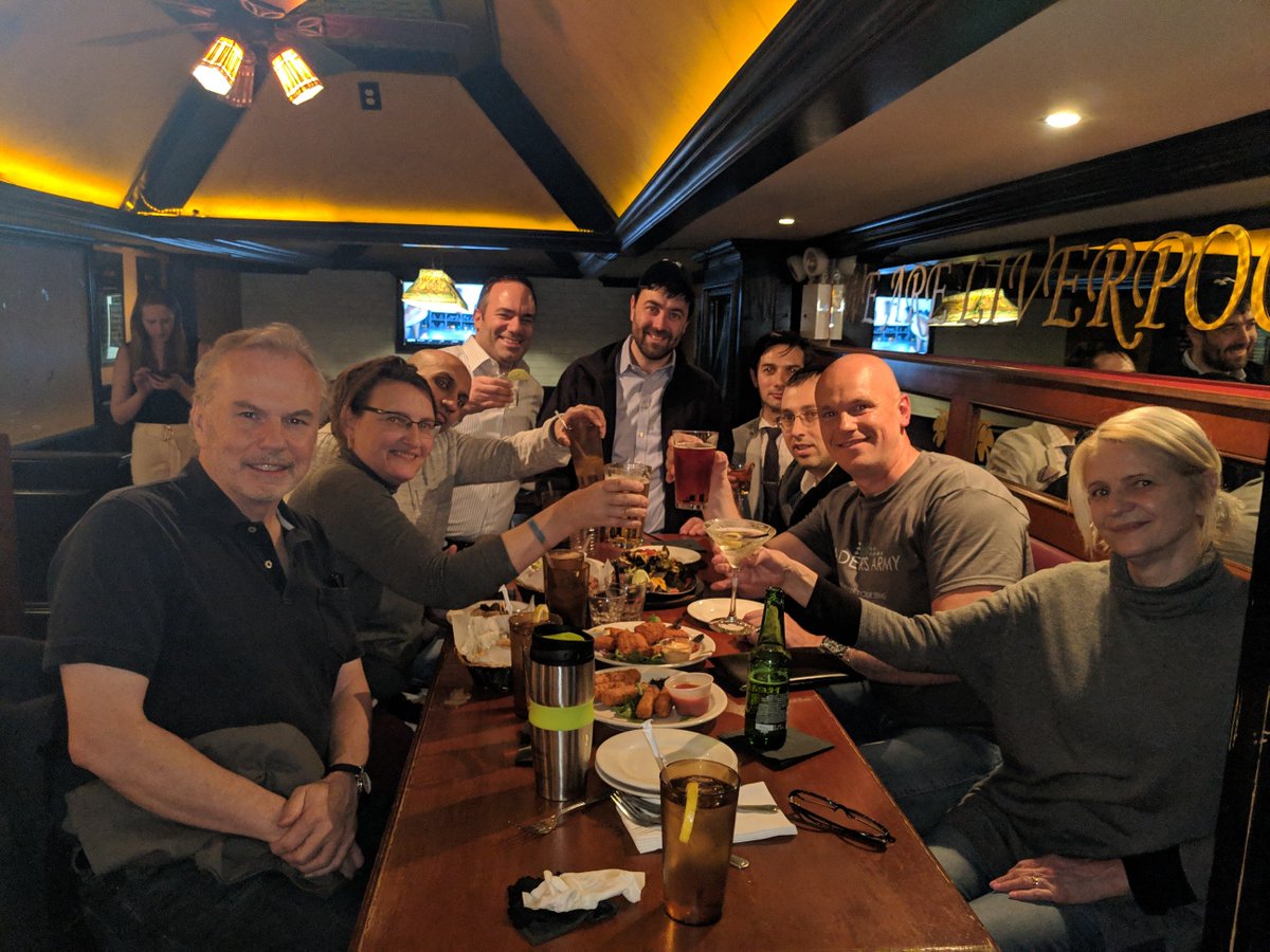 tradersarmy's tweet photo. Met up with a great group of the #tradersarmy in NY Wednesday night. Drinks were on the senior trader correct? ;) #trader #futures #livelifeonyourterms https://t.co/0HLer5bJ2v