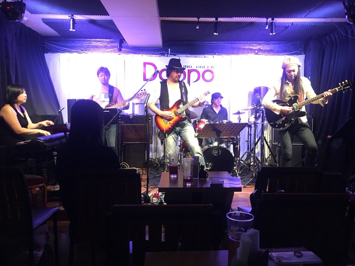 unit_FUKURO's tweet photo. Did  you enjoy with our sounds?
Thank you so much for coming last night!!!

#梟-fukuro- #fuku #kuro #guitar #guitarist #guitarunit #original #instrumental #jazzrock #groove #8thlive #supercool #comeandjoinus #doppo https://t.co/X5DD92UHQM