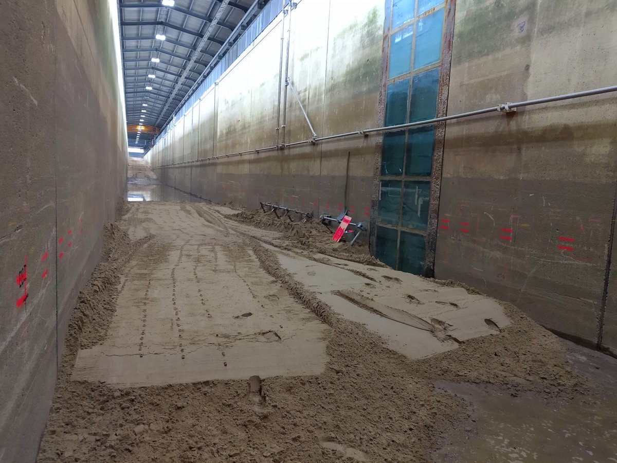 moritzthom's tweet photo. The start of construction works for the prototype scale artificial #seagrass experiments at @FZK_GWK . #seaart. @LuFI_LUH @Hyku_LWI . So exciting! https://t.co/VKpBE4OH23