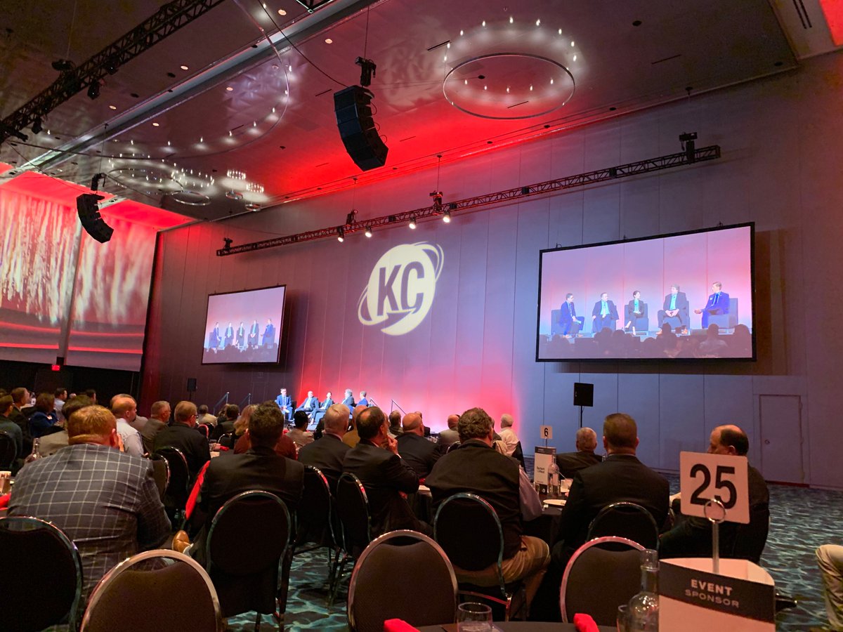 MarkOneElecCo's tweet photo. Team Mark One flexing our electrical muscles at @KCSmartPort's #FlexKC Annual Industry event! Shoutout to everyone who worked to make this awesome event possible. #MovingKCForward #supplychain https://t.co/Og0Hu7MFo8