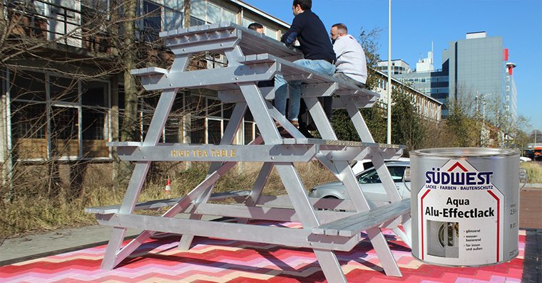 VistapaintNL's tweet photo. Een nieuw kunstwerk in Den Haag, in de #Binckhorst Dit kunstwerk is behandeld met de #Sudwest Aqua Alu-effectlak. Naast genieten van de lunch ben je ook gelijk in beweging 👇 Kortom een mooi resultaat om weer trots op te mogen zijn. #binckhorst #denhaag #kunstwerk #effectlak https://t.co/HVnpEWRiqY