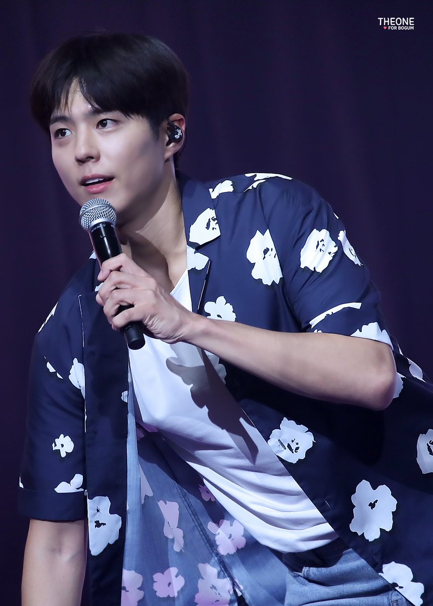 theone0616's tweet photo. 190330 Asia Tour in KL <좋은 날>

보검이의 마음을 전해주는 하트볼♥️
함께하는 시간만으로도 행복해🌸
 
@BOGUMMY #박보검 #ParkBoGum

https://t.co/SGF7DXyX3E
https://t.co/8hnN4caRyq
https://t.co/GNEfKn1fju
https://t.co/9mlZiE1zyA https://t.co/rS7xXewi5F