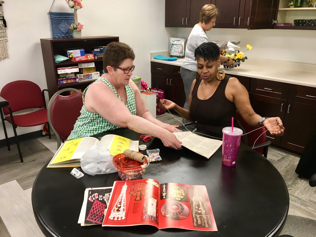 PHXHousing's tweet image. A complete remodel of our Pine Tower Senior apartments #CommunityRoom includes new kitchen, ample seating, and a craft room! #creativespaces