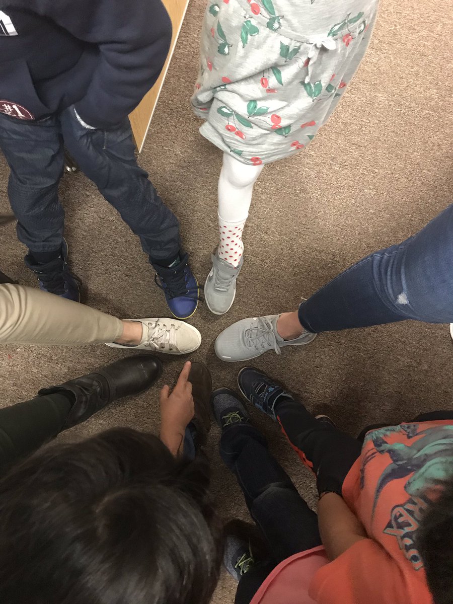 kellymrogge's tweet photo. How many shoes? #AHDaytonEagles https://t.co/vLkWd1yiib