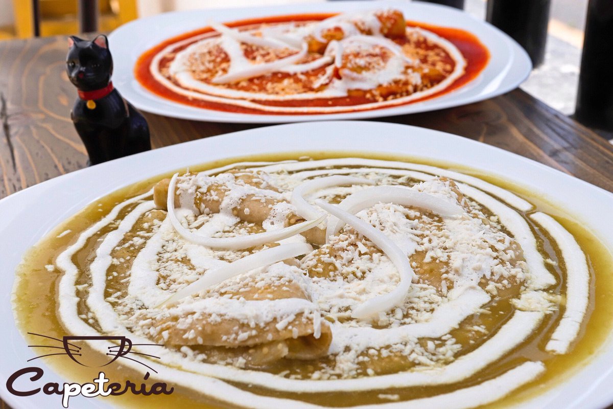 capeteria's tweet photo. (･_･)っ¿Alguien 
(っ /
 Lﾉ┘      

　 ∧___∧ 
⊂(・＿・ )  dijo 
　ヽ ⊂二/ 
 　(⌒)  /

／　　　　　＼　ENCHILADAS?
|　　●　　　● |    
＼　　 ＿＿   ／

#PetFriendly #Puebla #Huexotitla https://t.co/H11aLaA81G