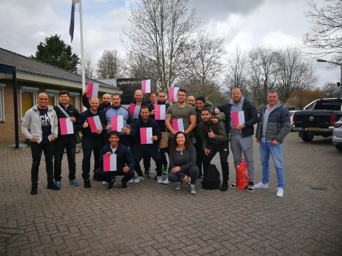 Trots op onze IBT collega’s. Gefeliciteerd. <a href="/DJI_detentie/">Dienst Justitiële Inrichtingen</a> #vreemdelingenbewaring