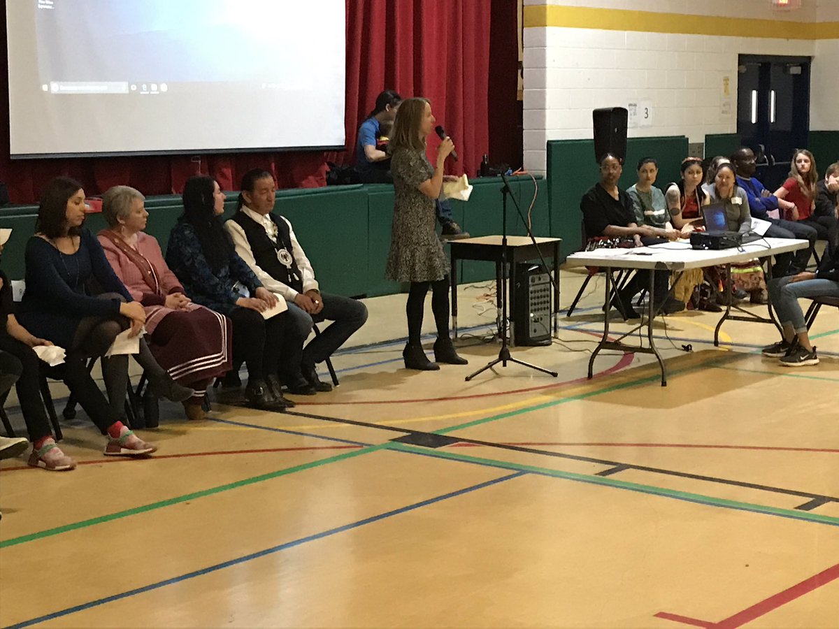 sergeincanada's tweet photo. Inauguration de la murale #autochtone de l’école Charles-Sauriol du @CSViamonde en présence de membres de la communauté autochtone #onfr #TOfr https://t.co/mvcrdFrFYm