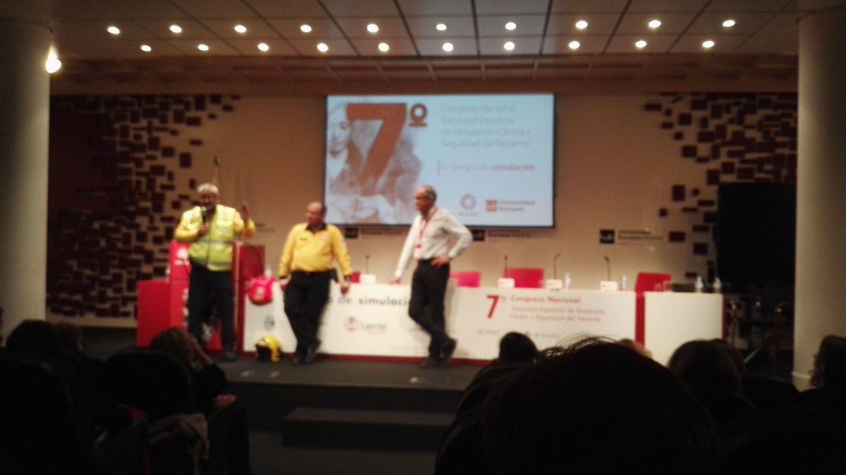 DanielL37821620's tweet photo. Congres nacional de simulació I seguretat!! Compartint novetats!! #nurse #enfermeria #anesthesicNurses #seguridad #universidadeuropea #sessep @Sessep_Esp @UNIVERSIDADEURO
https://t.co/KmoIYhf6cA https://t.co/oM9UK4uGh2